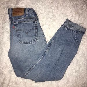 LEVIS Mom Jeans